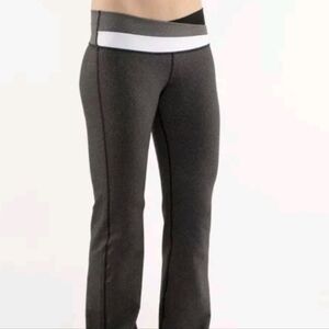 Lululemon Astro Heathered Pant. Black Grey Cross Cross. Size 4